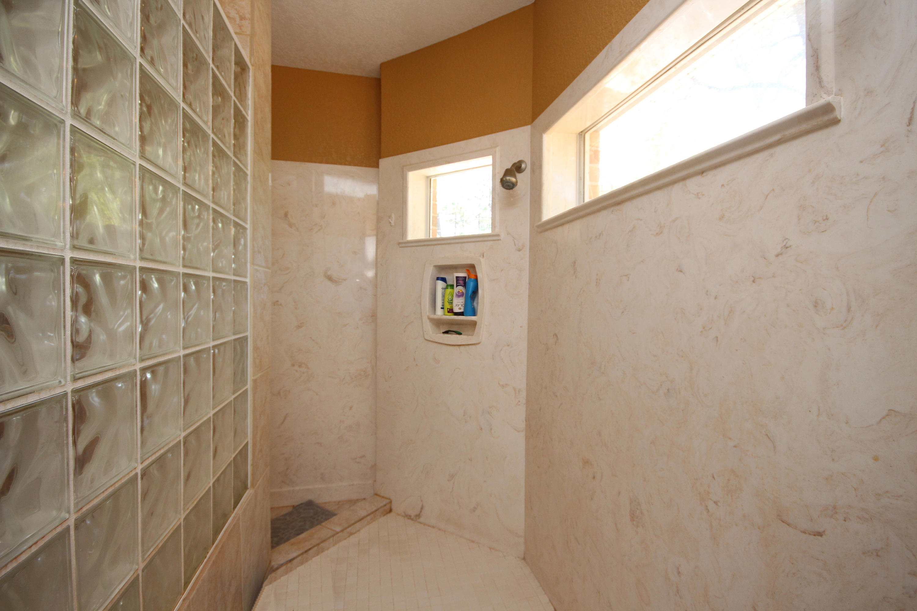 BAYOU BREEZE - Residential