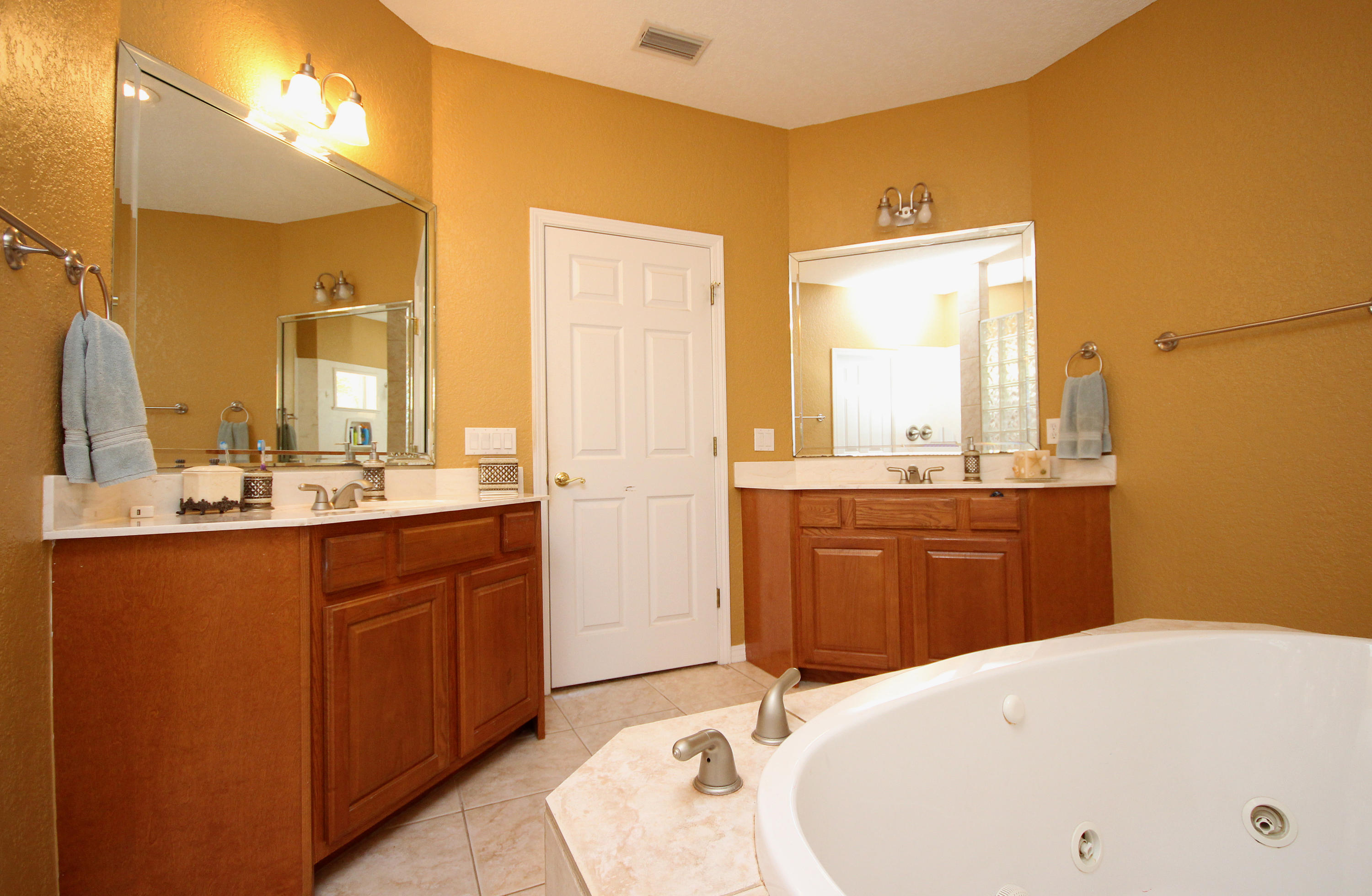 BAYOU BREEZE - Residential