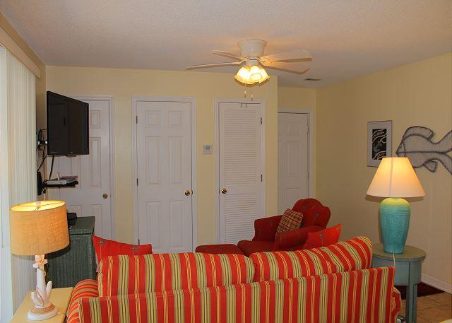 BEACHSIDE VILLAS CONDO - Residential