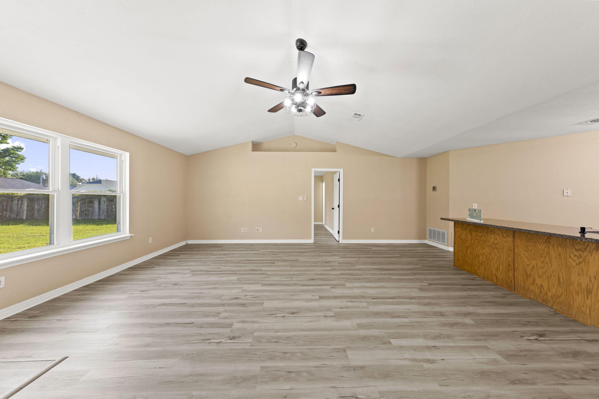 LIVE OAK - Residential