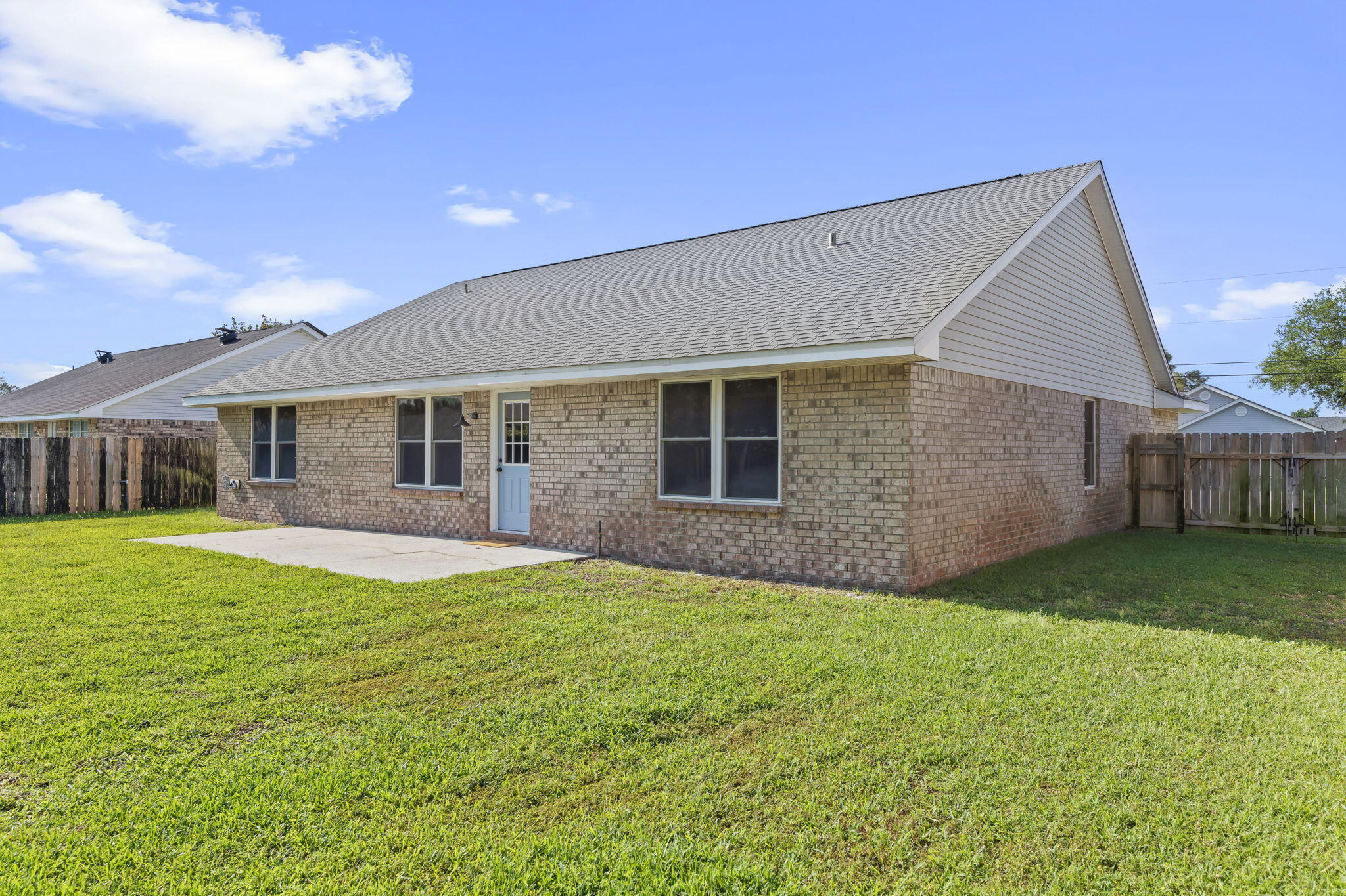 LIVE OAK - Residential