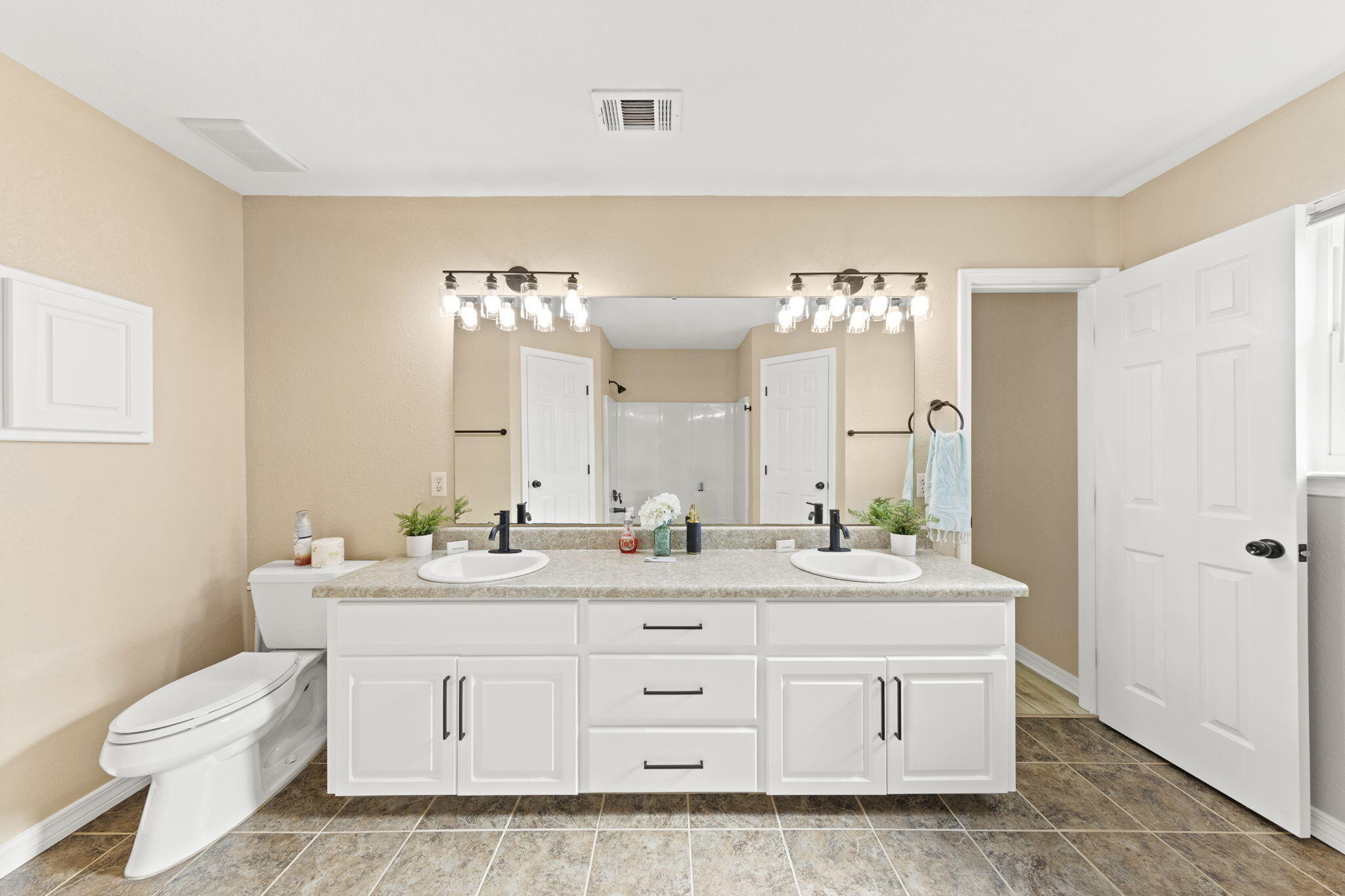 LIVE OAK - Residential