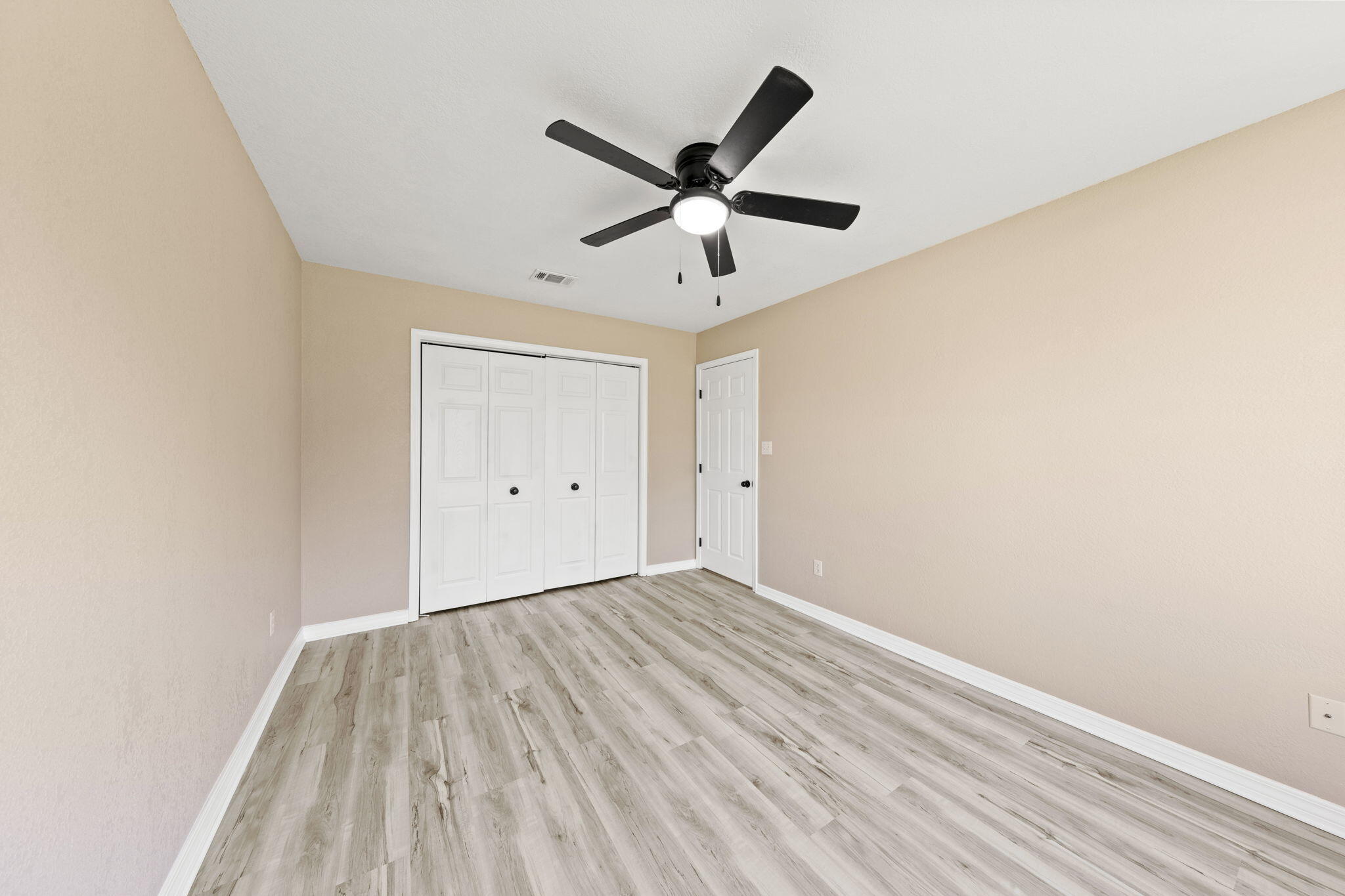 LIVE OAK - Residential