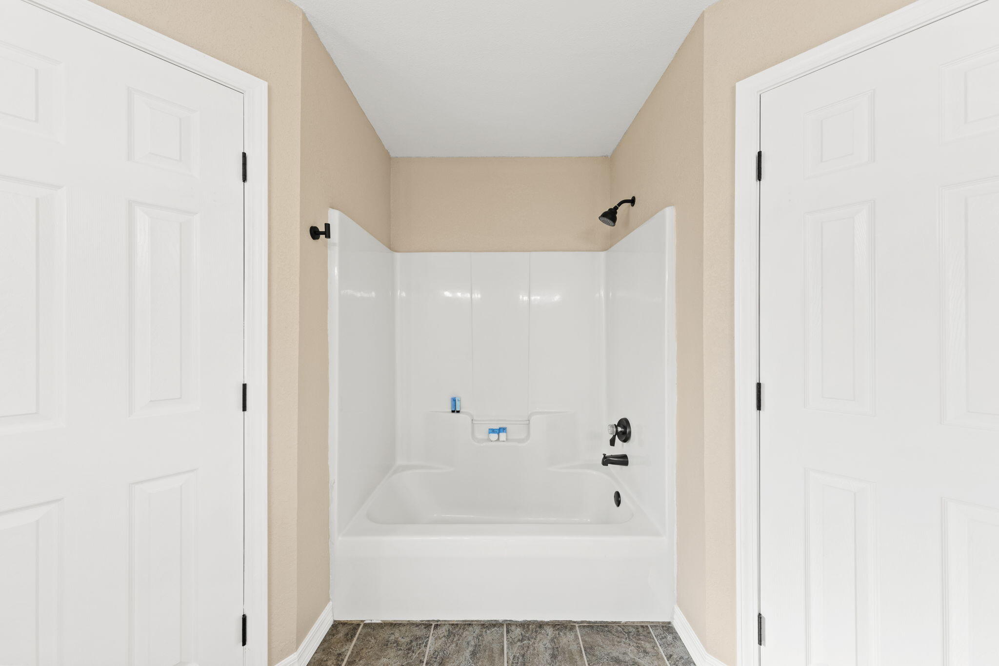 LIVE OAK - Residential