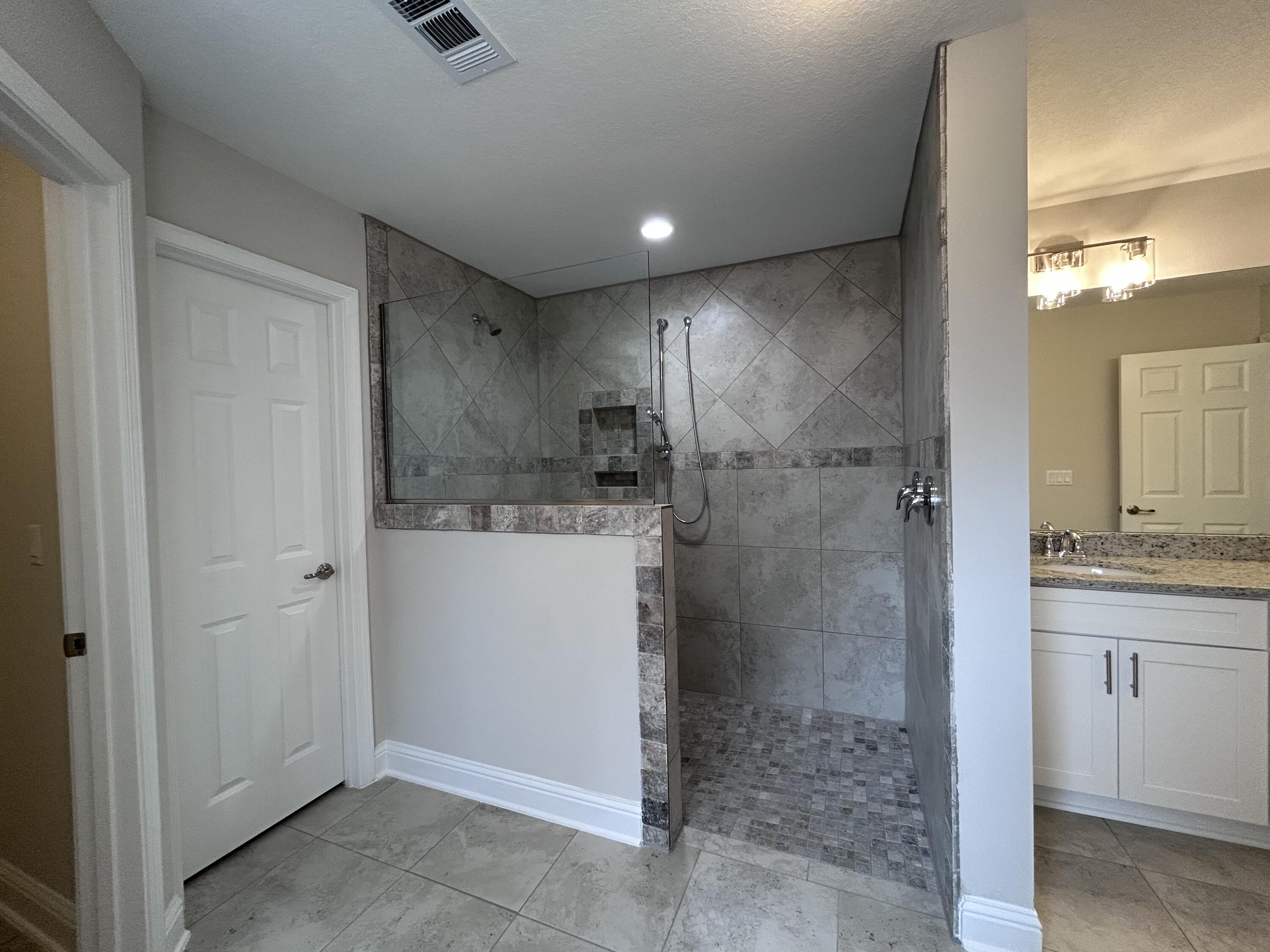 HIDDEN PINES ESTATES - Residential