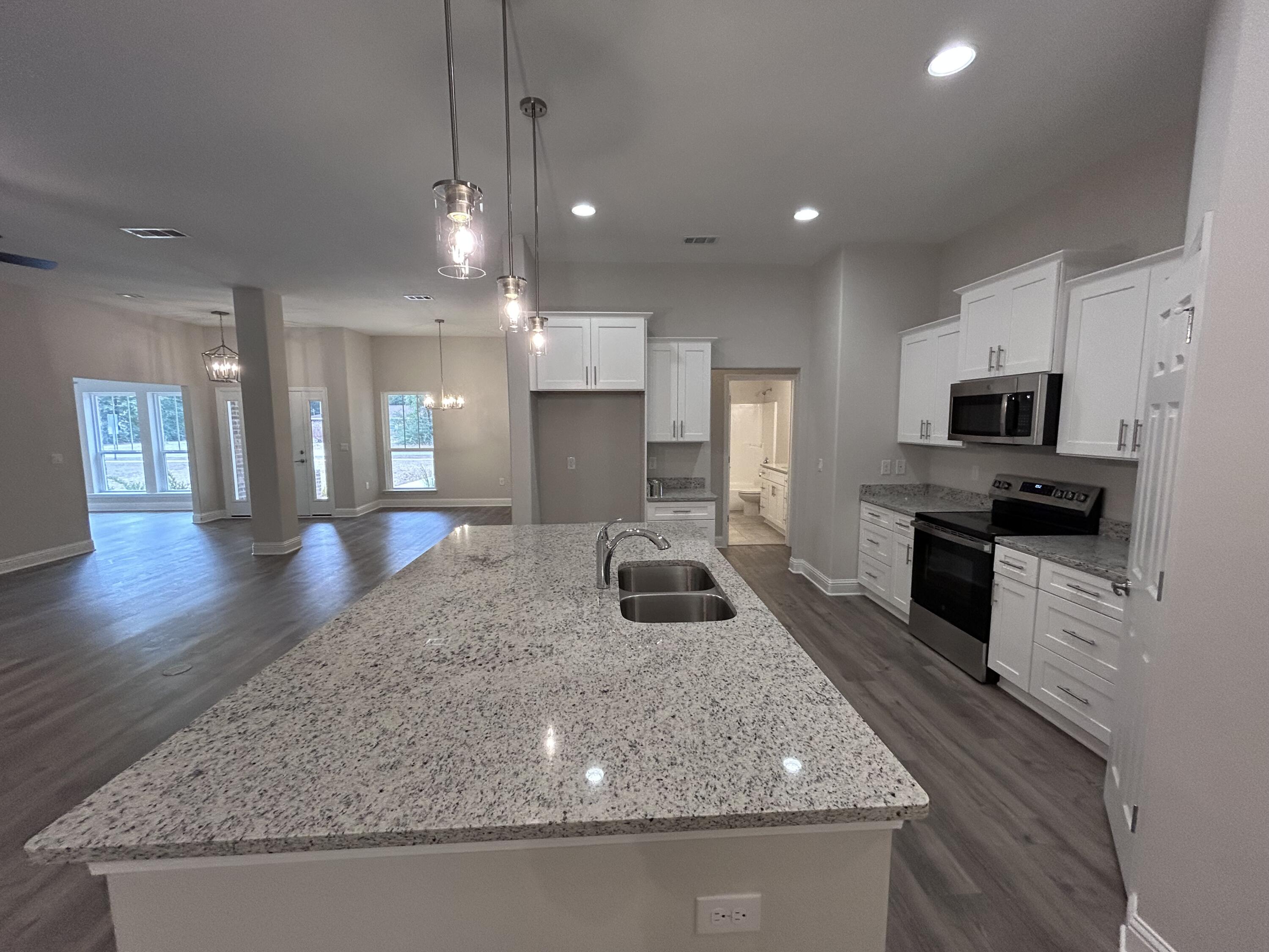 HIDDEN PINES ESTATES - Residential