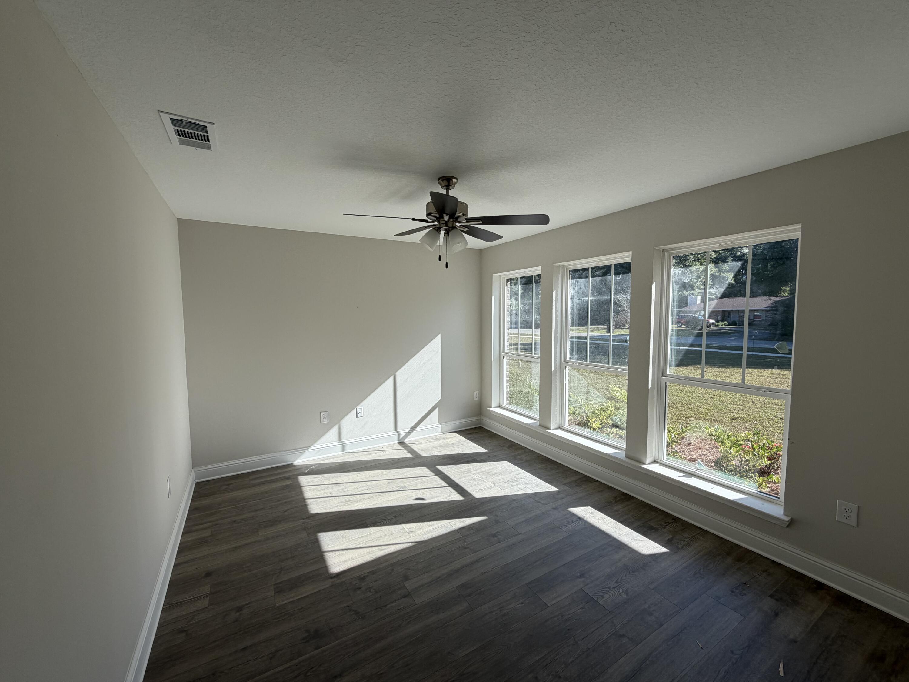 HIDDEN PINES ESTATES - Residential