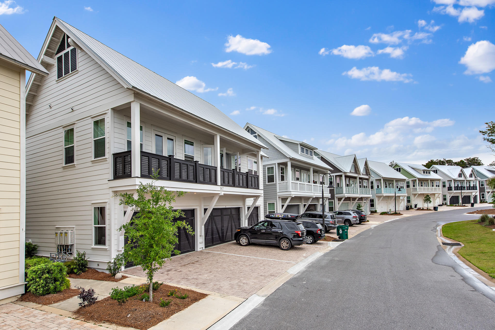 PROMINENCE - Residential
