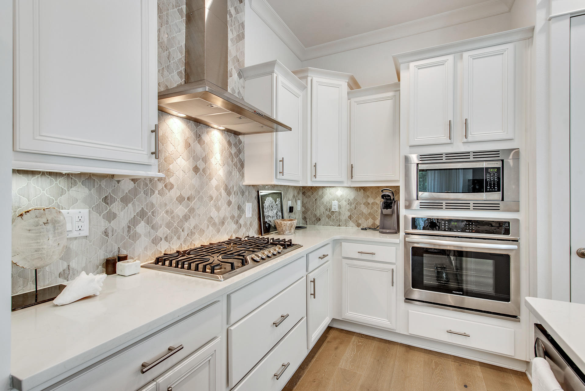 PROMINENCE - Residential
