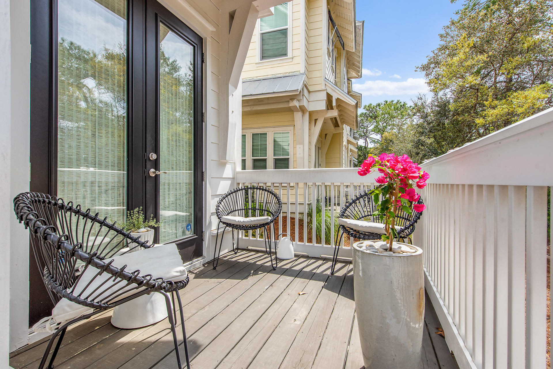 PROMINENCE - Residential