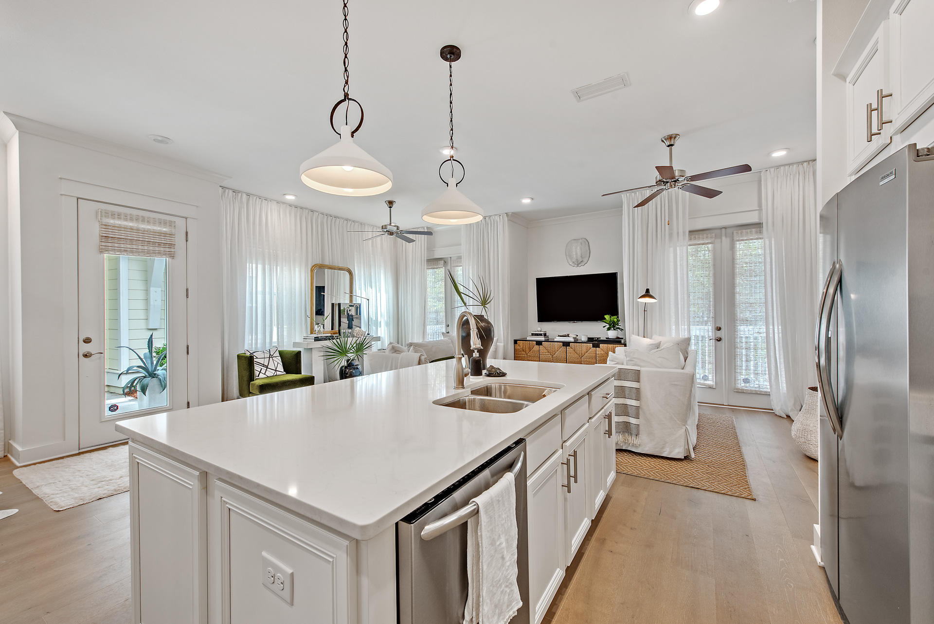 PROMINENCE - Residential