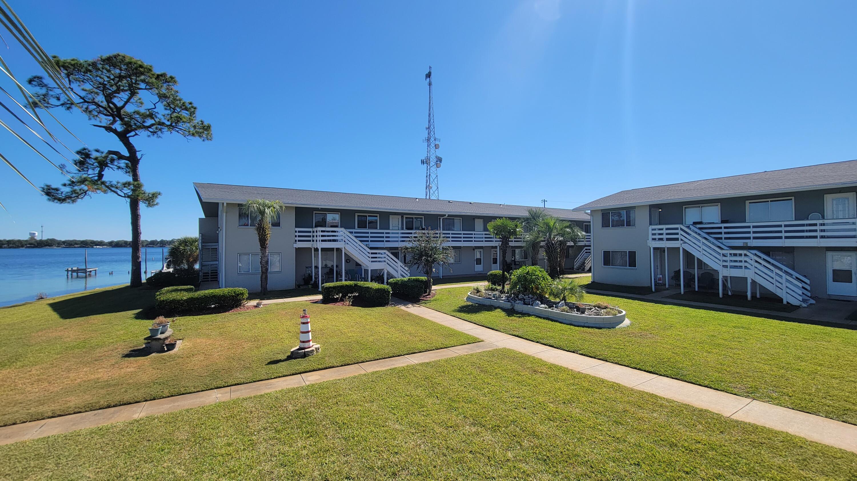 BAYVIEW WATERS CONDO - Residential Lease