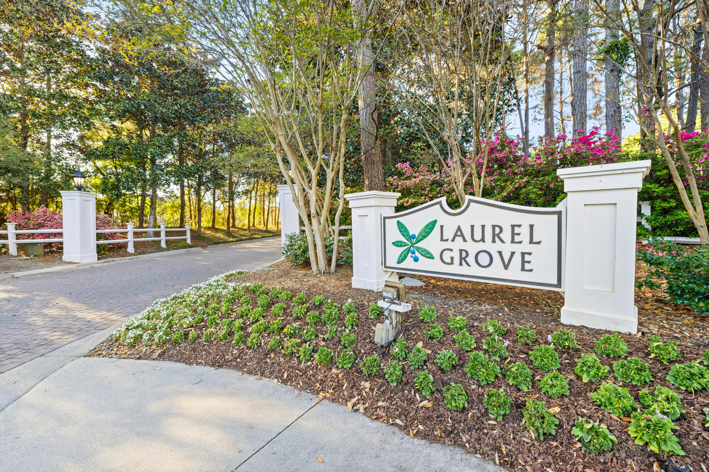 LAUREL GROVE - Residential