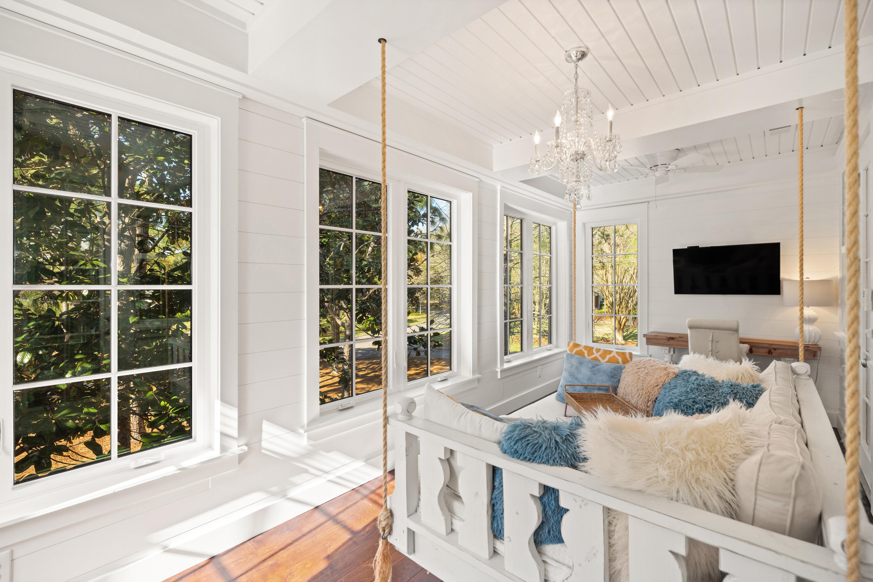 LAUREL GROVE - Residential