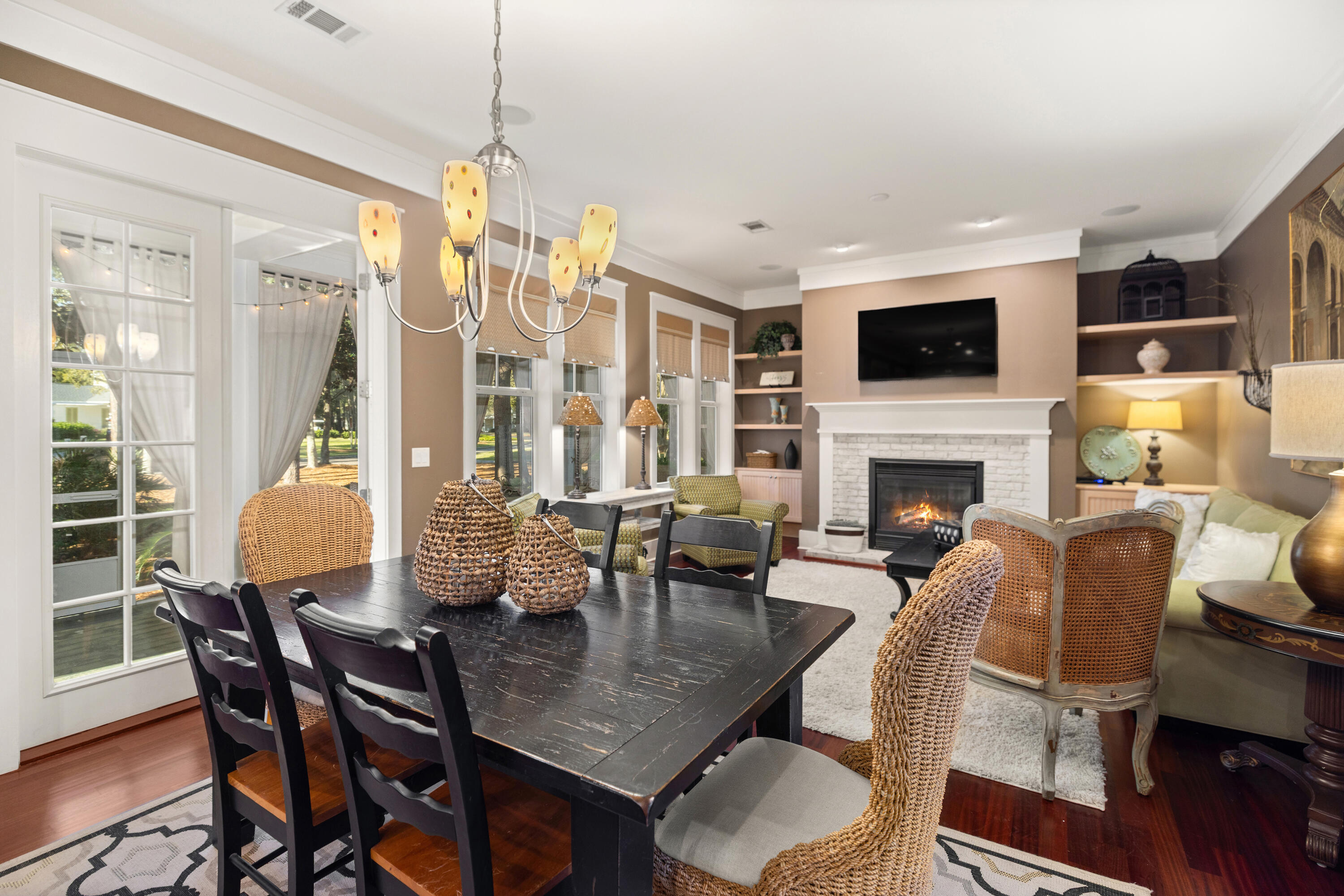 LAUREL GROVE - Residential
