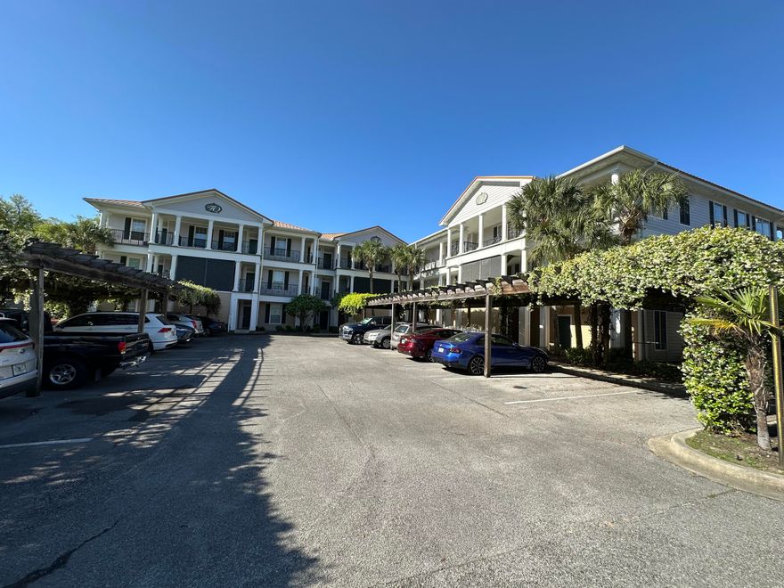 Nice condominium complex on Historical Brooks Street in the heart of Fort Walton Beach. Walk to restaurants and shopping. Located conveniently to military bases and beaches. Features recreational/exercise room, additional individual storage, and elevator.  Two parking spaces, one assigned, the other first come first served in FQ marked spaces. Soft close drawers and cabinets in kitchen.  Open kitchen with granite counter tops and breakfast bar. Some interior upgrades include high ceilings, tile wet areas, cultured marble bathrooms, crown molding and ceiling fans in all bedrooms. No Pets.