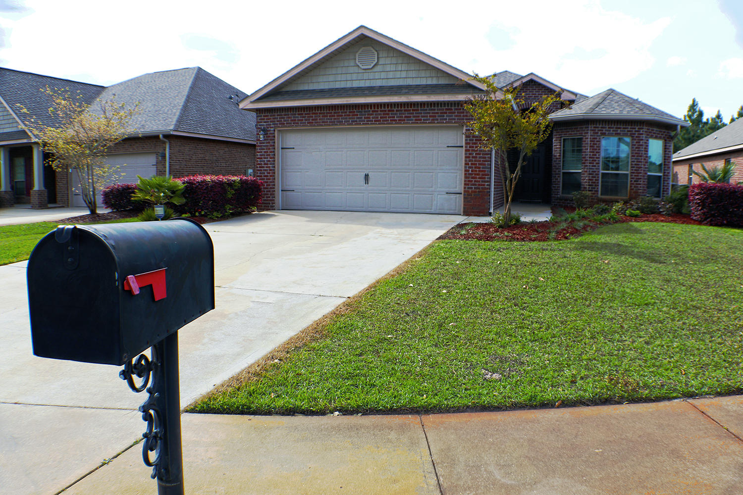 DRIFTWOOD ESTATES - Residential Lease