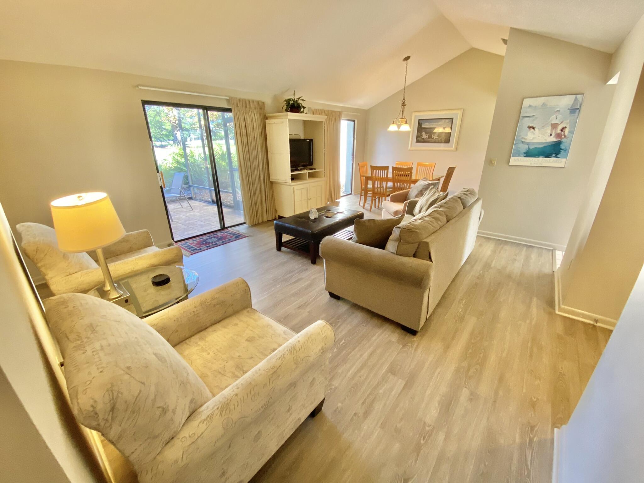 LINKSIDE VILLAGE UNIT 1 - Residential