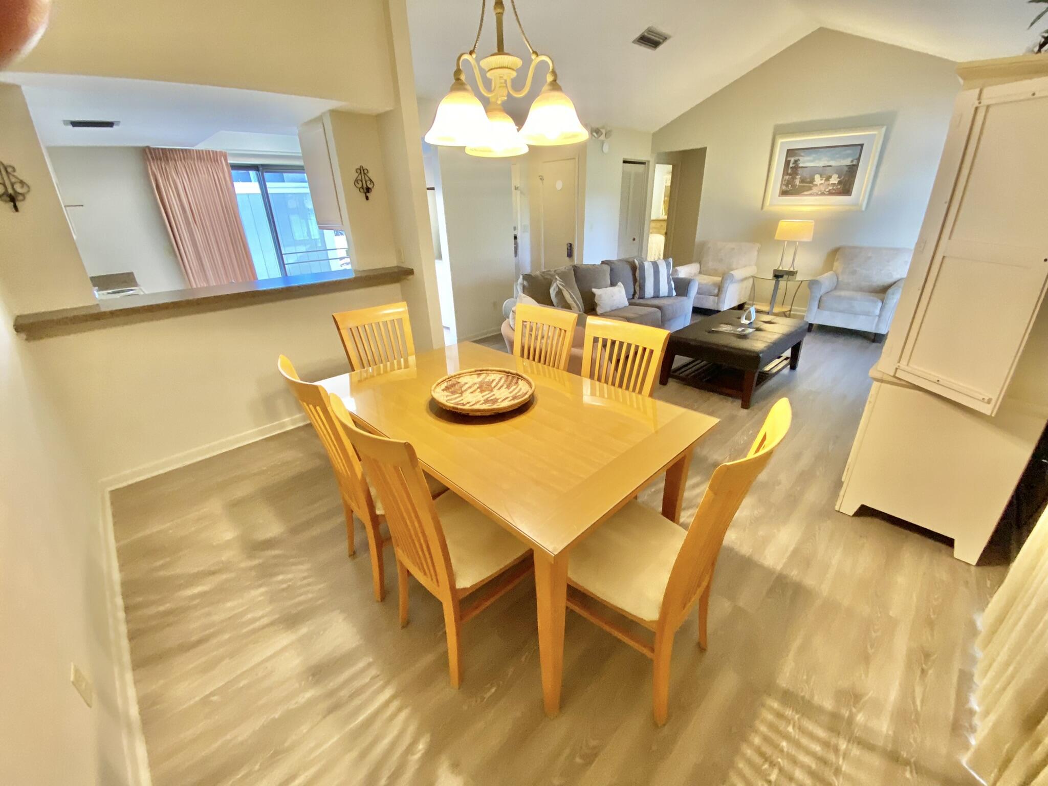 LINKSIDE VILLAGE UNIT 1 - Residential