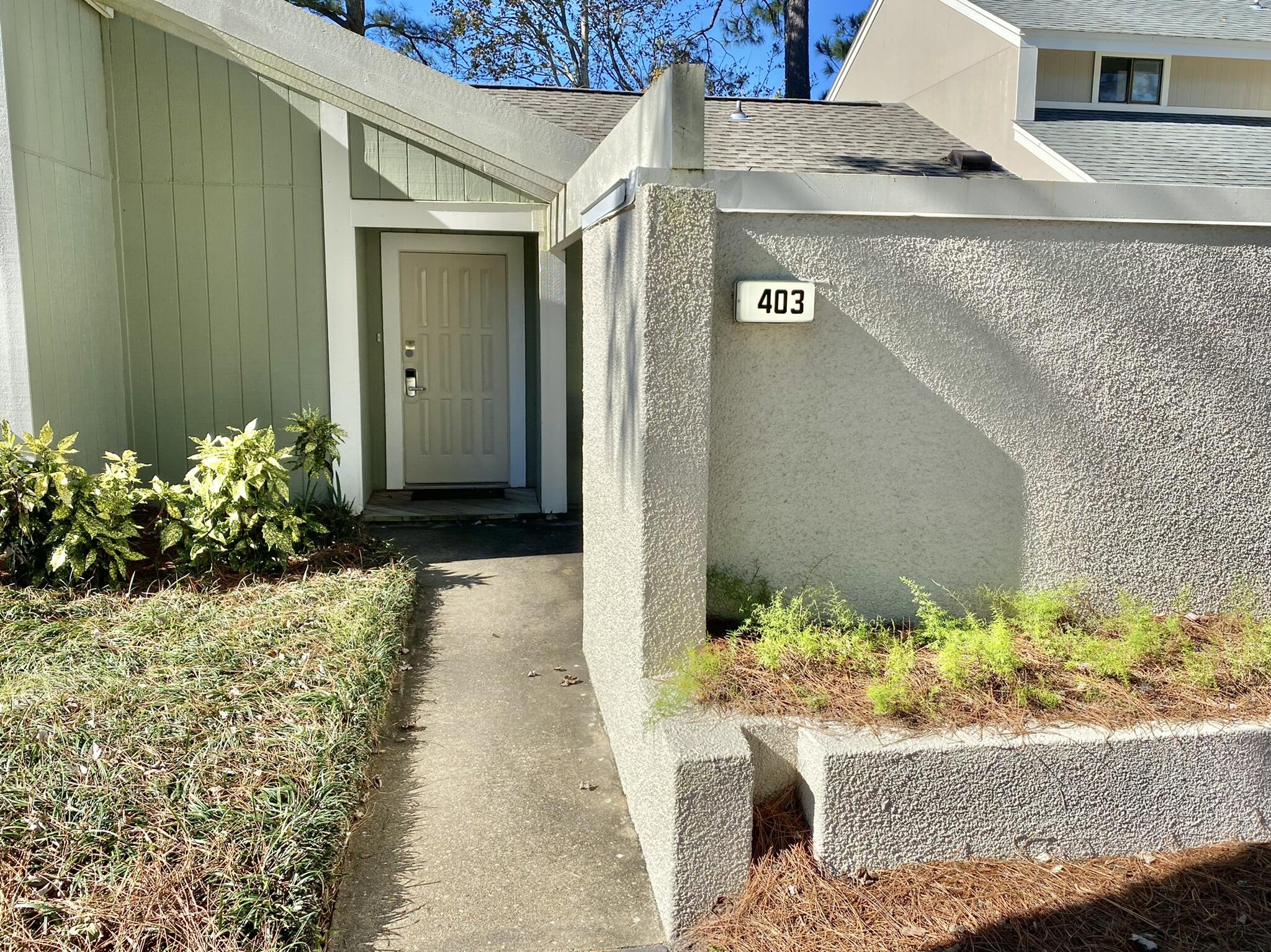 LINKSIDE VILLAGE UNIT 1 - Residential