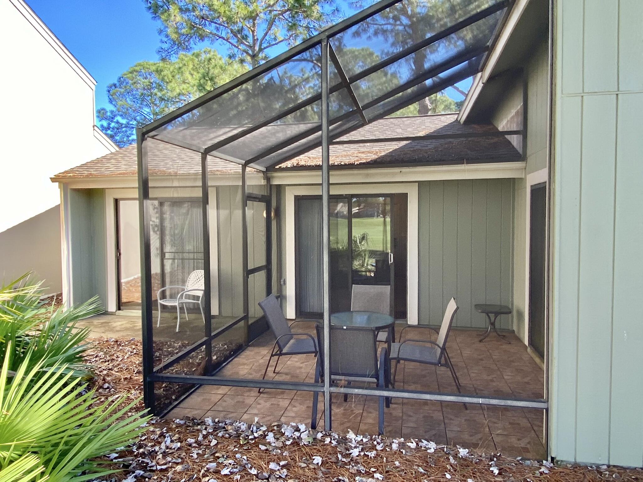 LINKSIDE VILLAGE UNIT 1 - Residential