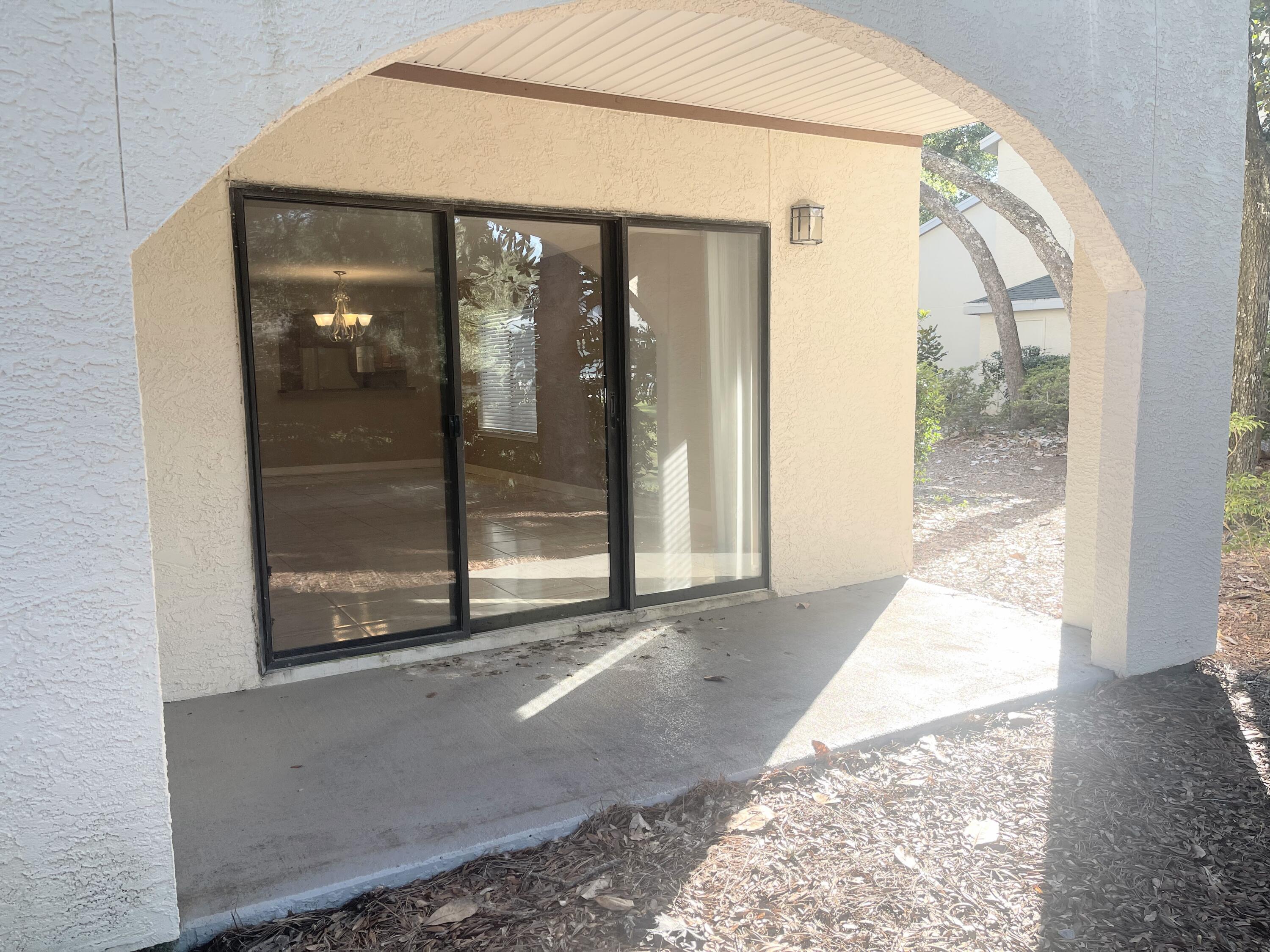 Lakeside Condo B/B - Residential