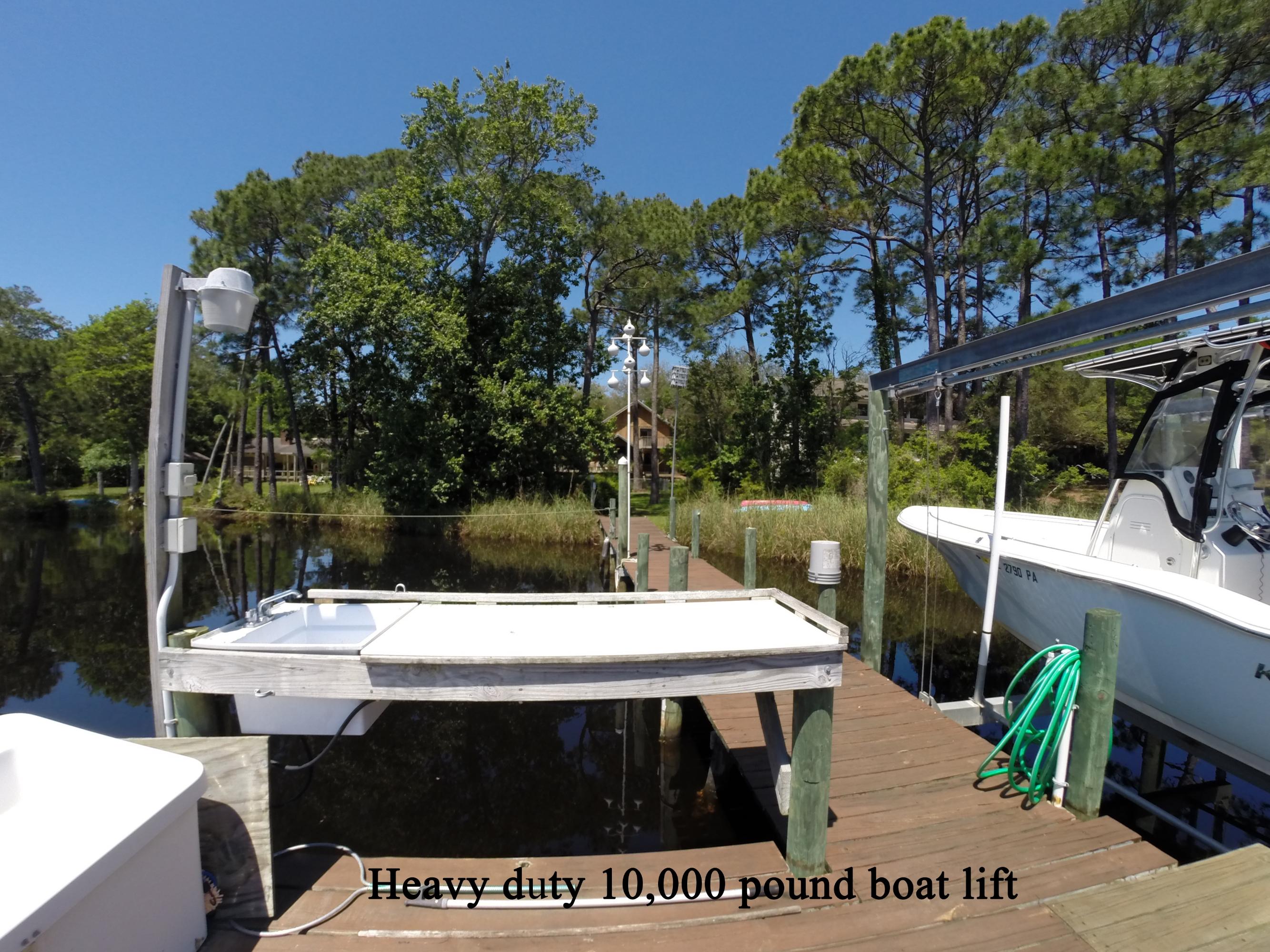 VALPARAISO P/C 6 LOTS 6 7 20 21 BLK 32 & PART VINE AVE ADJ SAID LOTS - Residential