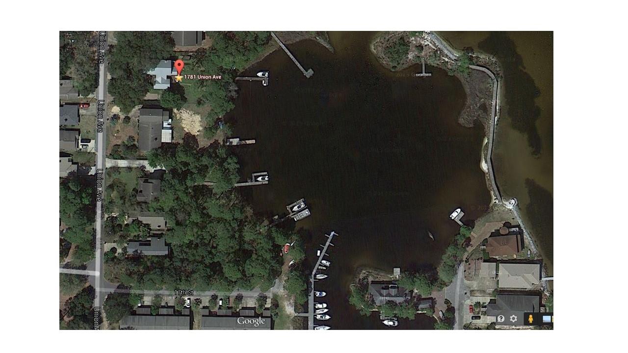 VALPARAISO P/C 6 LOTS 6 7 20 21 BLK 32 & PART VINE AVE ADJ SAID LOTS - Residential