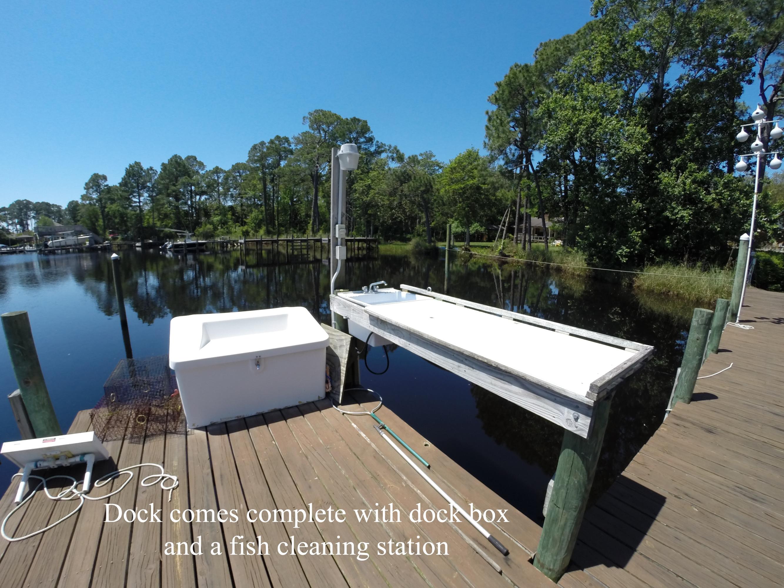 VALPARAISO P/C 6 LOTS 6 7 20 21 BLK 32 & PART VINE AVE ADJ SAID LOTS - Residential