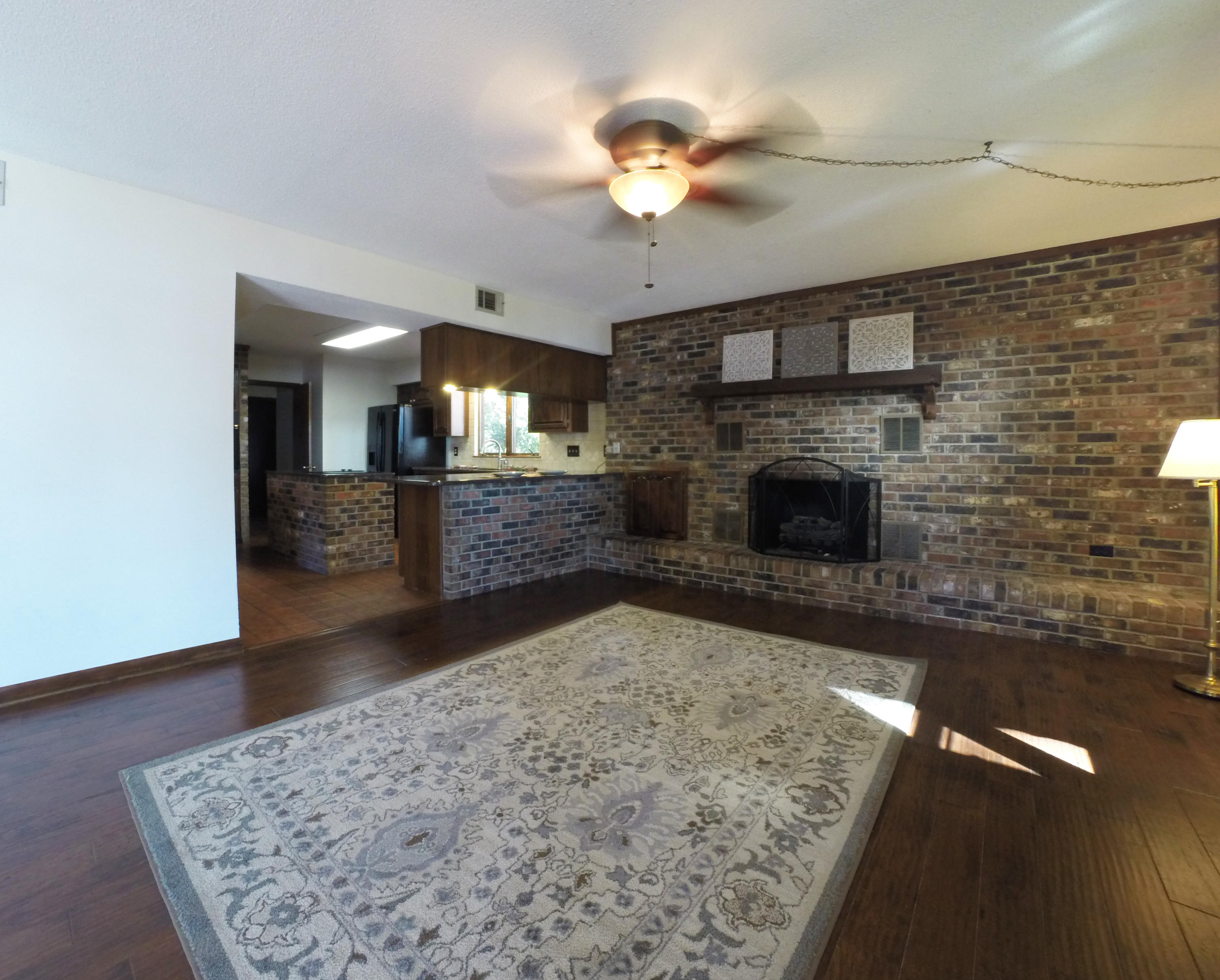 VALPARAISO P/C 6 LOTS 6 7 20 21 BLK 32 & PART VINE AVE ADJ SAID LOTS - Residential