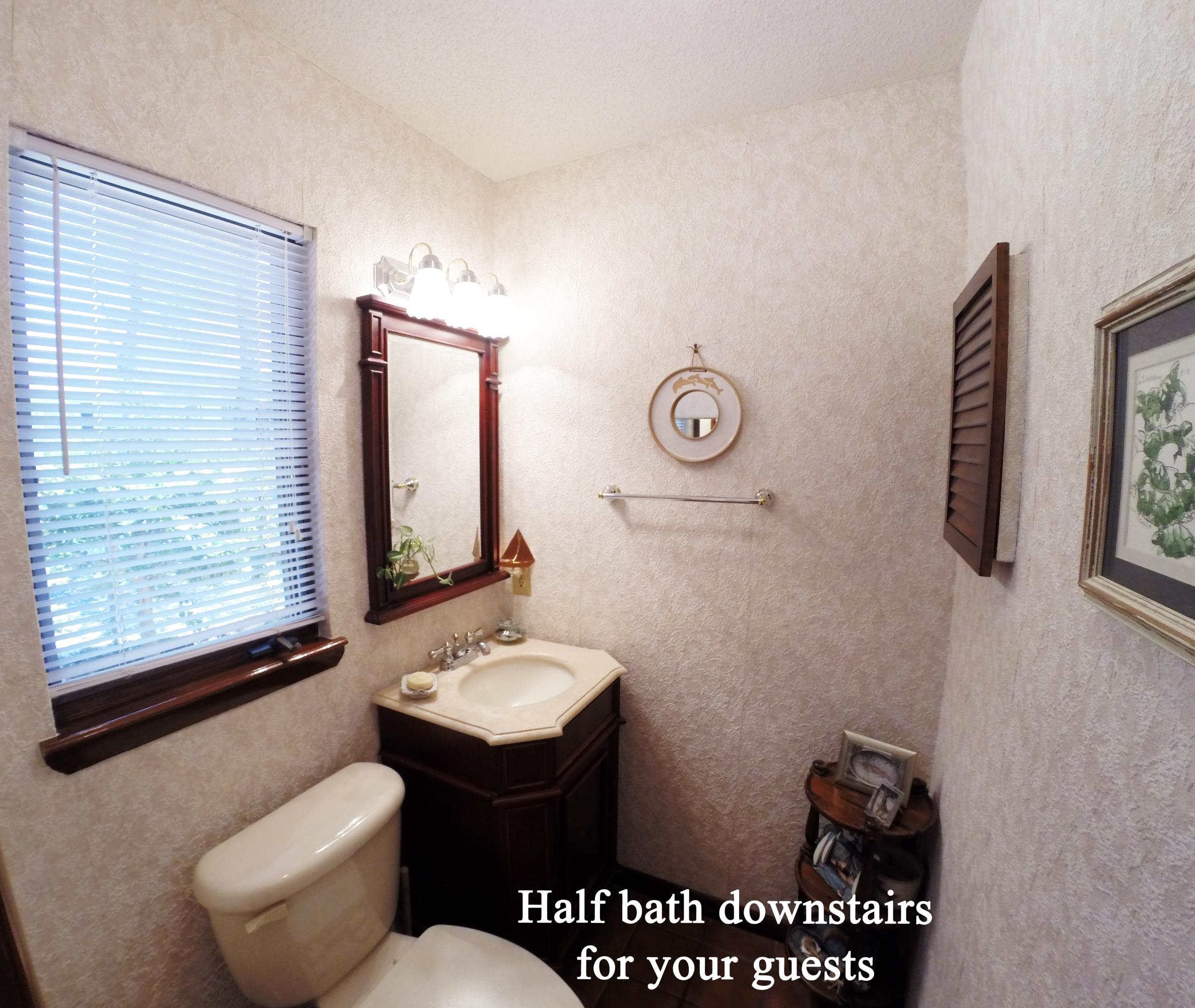 VALPARAISO P/C 6 LOTS 6 7 20 21 BLK 32 & PART VINE AVE ADJ SAID LOTS - Residential