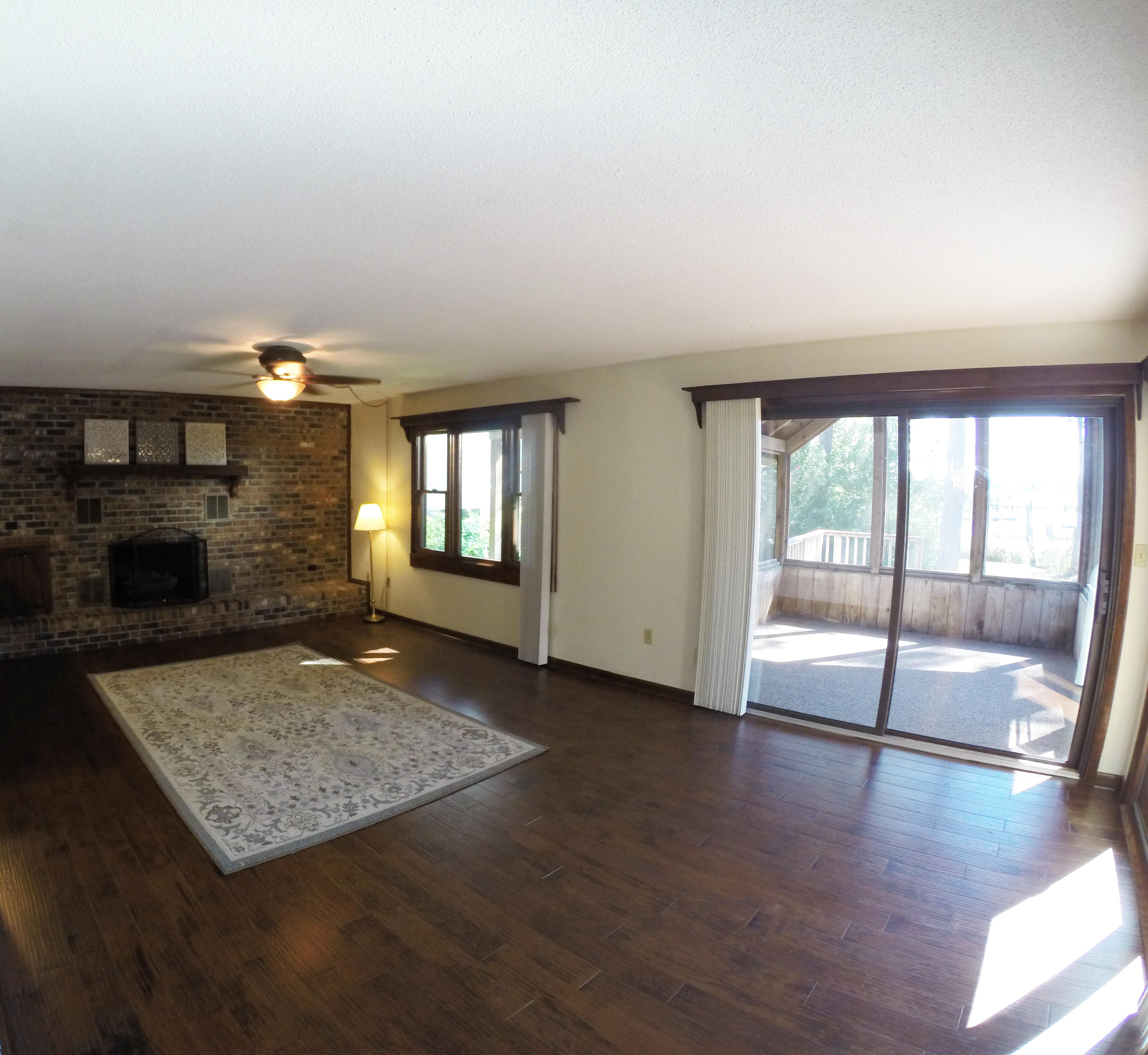 VALPARAISO P/C 6 LOTS 6 7 20 21 BLK 32 & PART VINE AVE ADJ SAID LOTS - Residential