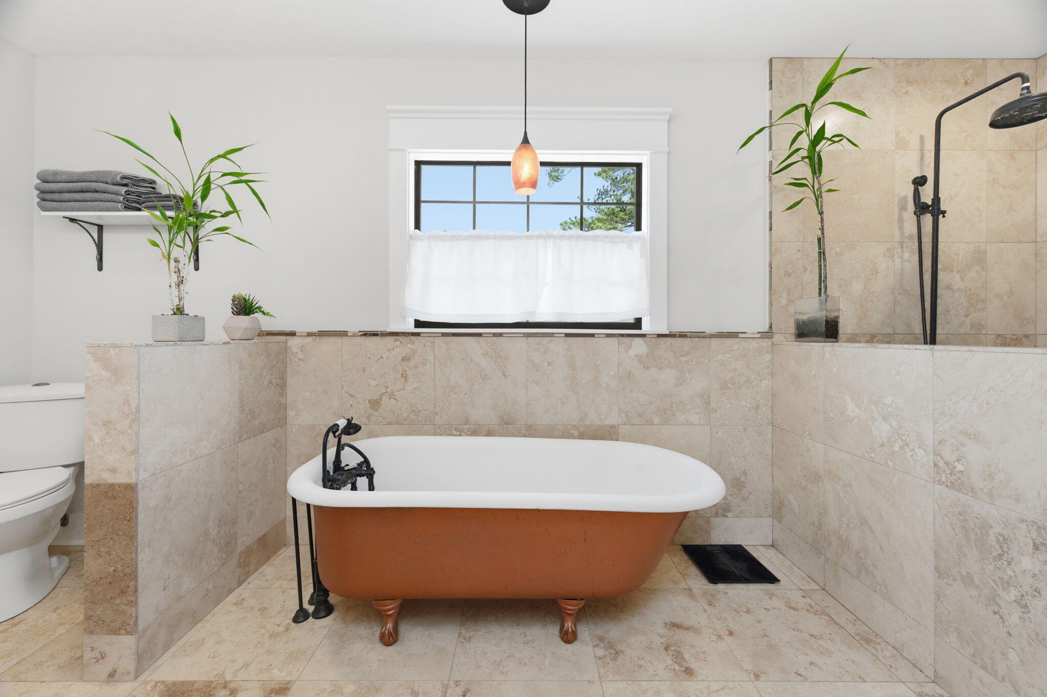 OAKDALE M/F N95 FT OF W1/2 LOT 4 BLK 3 - Residential