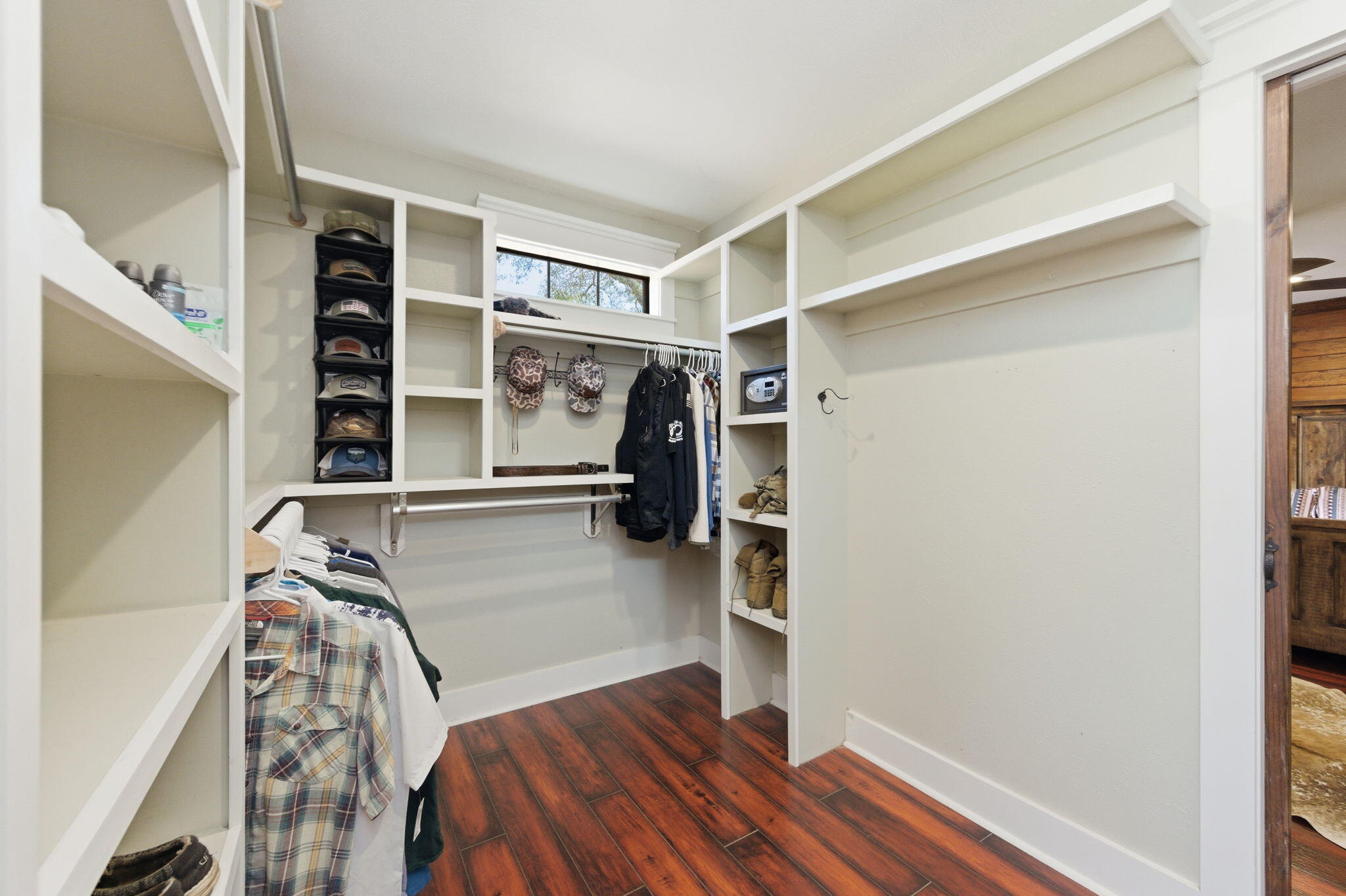 OAKDALE M/F N95 FT OF W1/2 LOT 4 BLK 3 - Residential