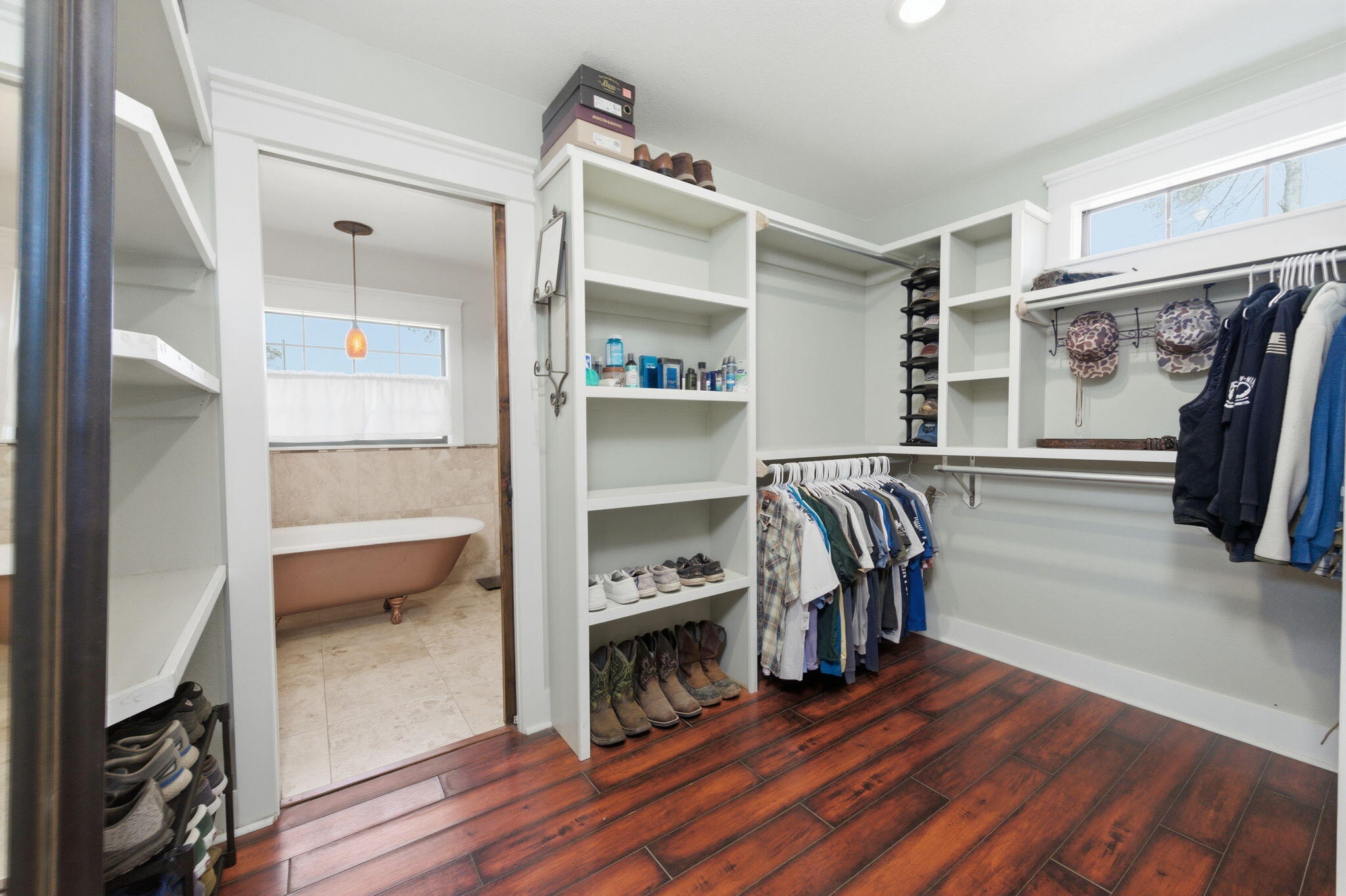 OAKDALE M/F N95 FT OF W1/2 LOT 4 BLK 3 - Residential