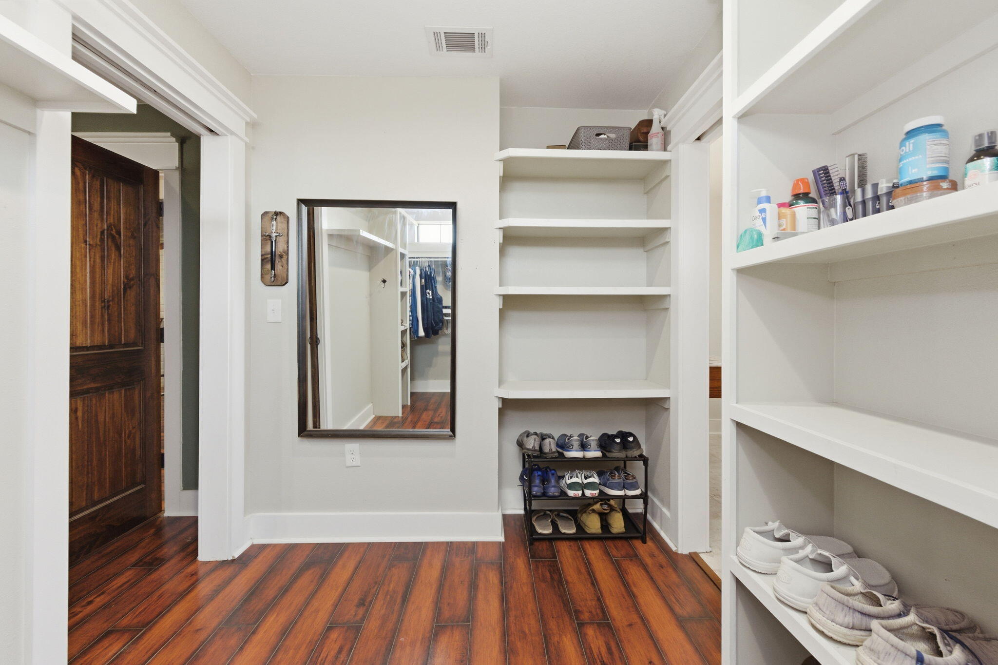 OAKDALE M/F N95 FT OF W1/2 LOT 4 BLK 3 - Residential