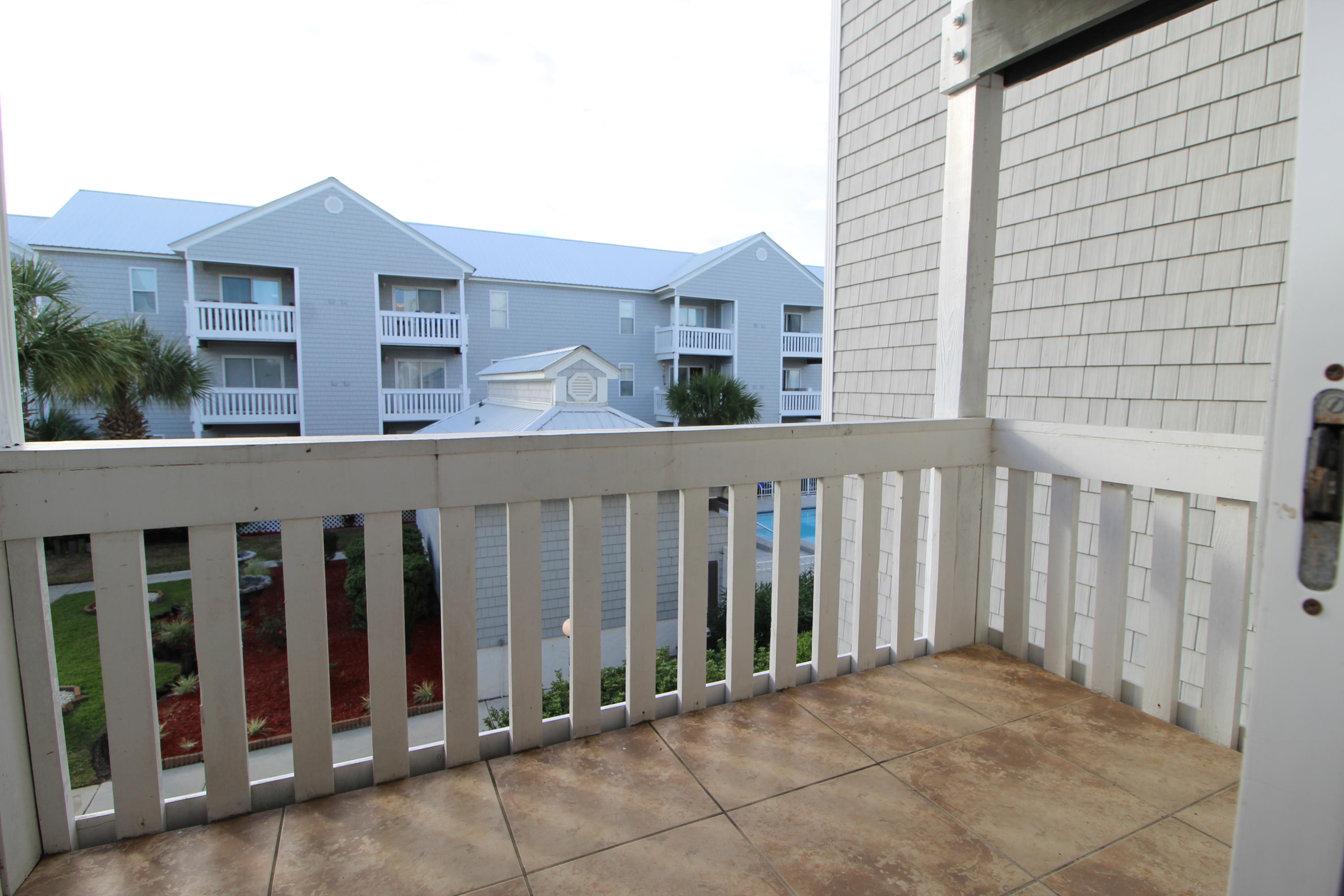 HERMITAGE CONDOMINIUM - Residential