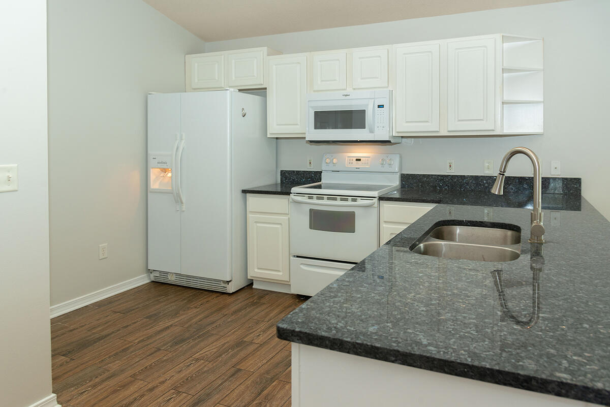 SHALIMAR COTTAGES - Residential Lease