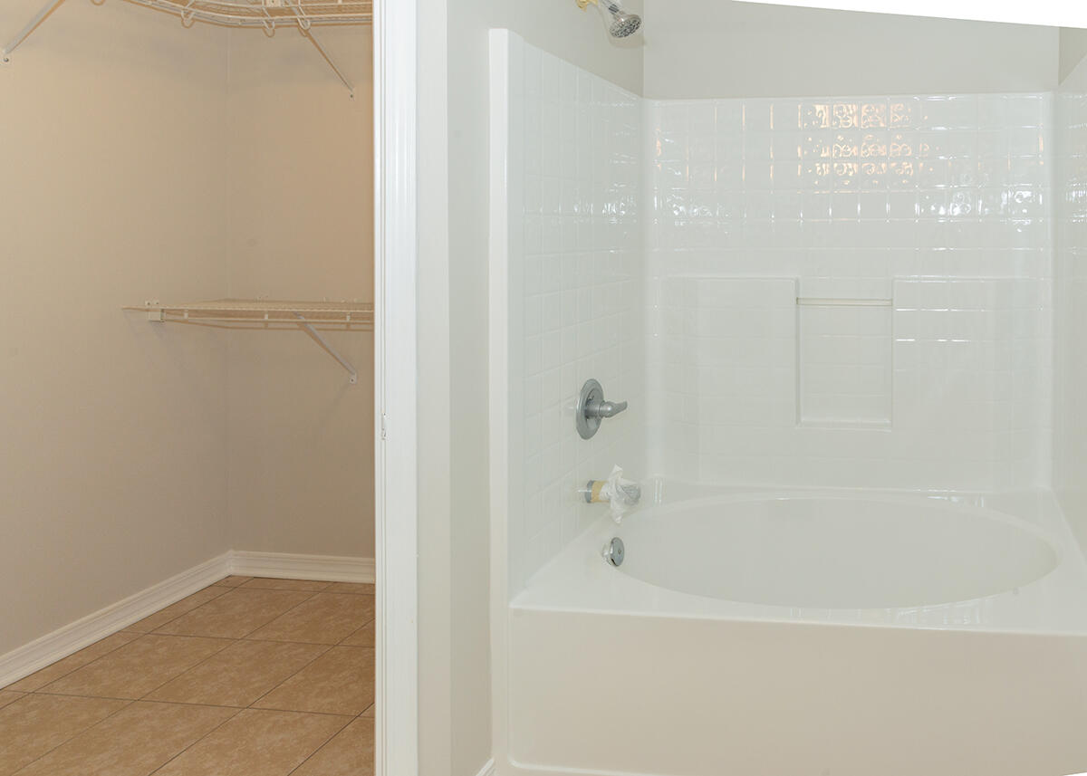 SHALIMAR COTTAGES - Residential Lease