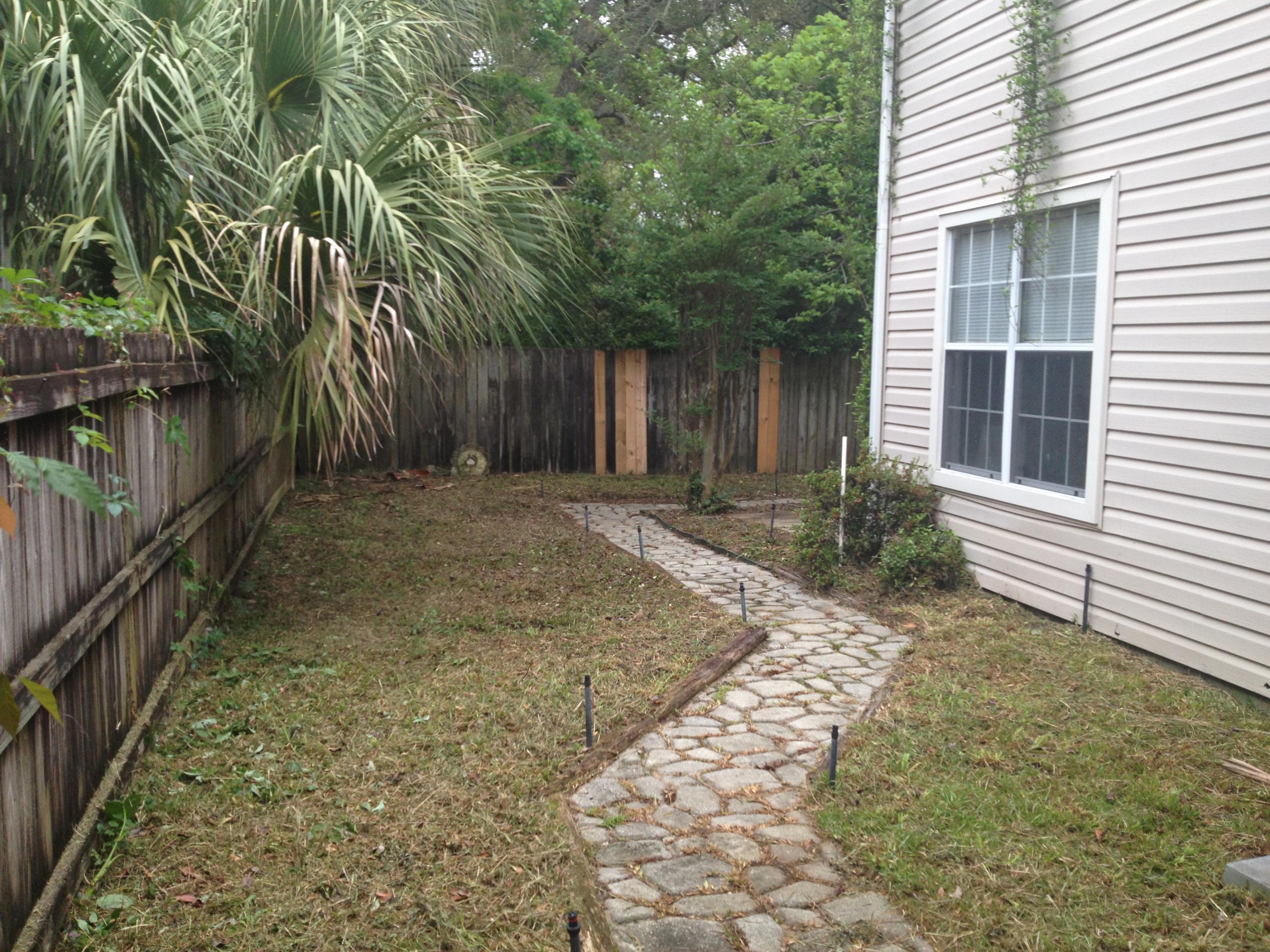 LIVE OAK MANORS - Residential