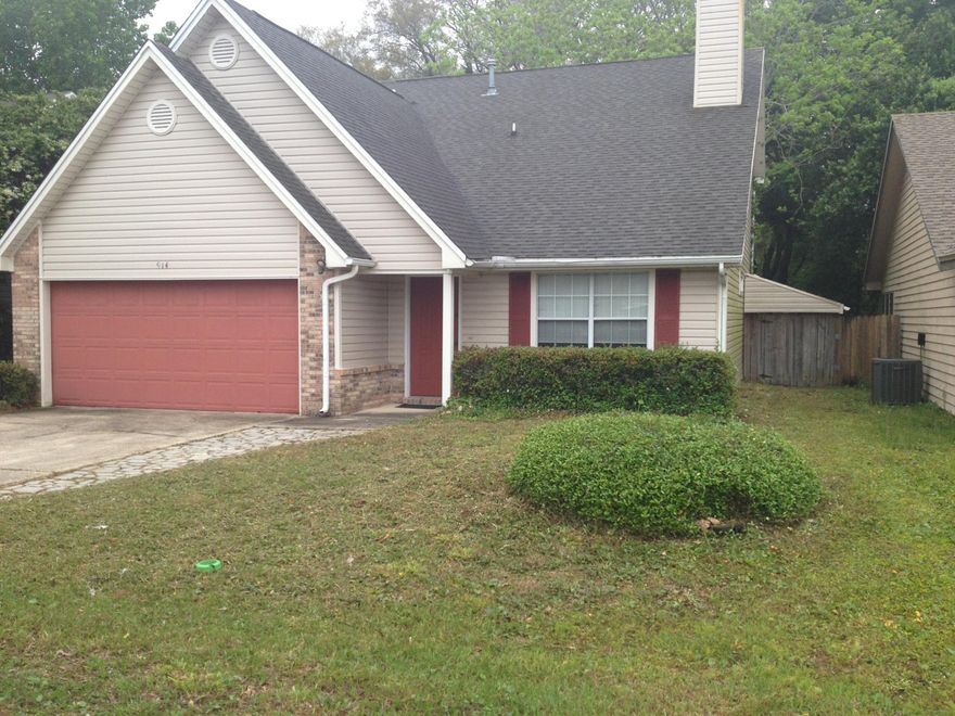 This 1992 Home has been rented for the last 13 years. Fantastic location to both bases and a great property for someone to put their own touches on it as their home at a great price. Home does need paint and carpet stretching as well as some updates but price allows for the updates/upgrades for a buyer that wants to make it their style. Roof is newer but unsure of the year. New AC and HWH in 2018! Great yard space for the minimal upkeep time and cul de sac living minimizes the traffic flow.