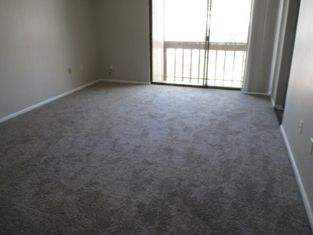 HIDDEN COVE T/H - Residential Lease