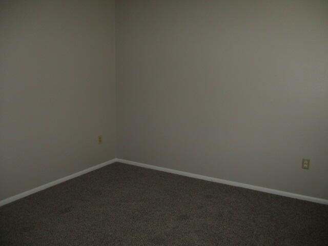 HIDDEN COVE T/H - Residential Lease