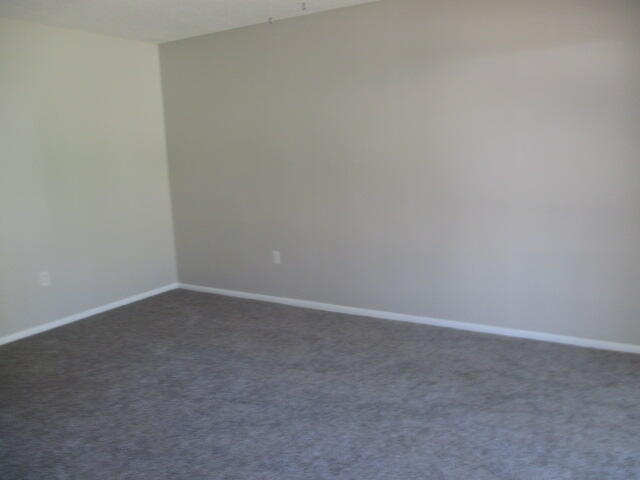 HIDDEN COVE T/H - Residential Lease