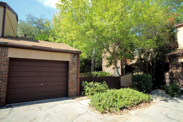 HIDDEN COVE T/H - Residential Lease