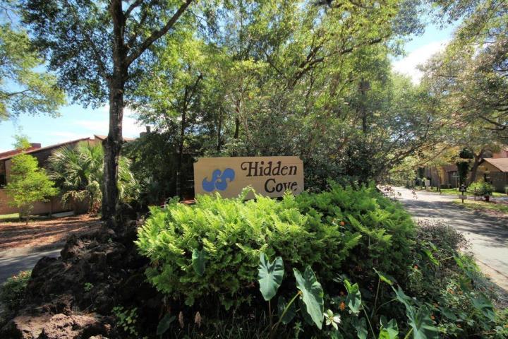 HIDDEN COVE T/H - Residential Lease