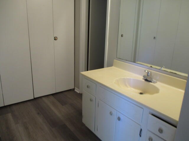 HIDDEN COVE T/H - Residential Lease