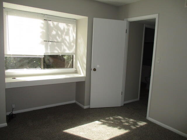 HIDDEN COVE T/H - Residential Lease