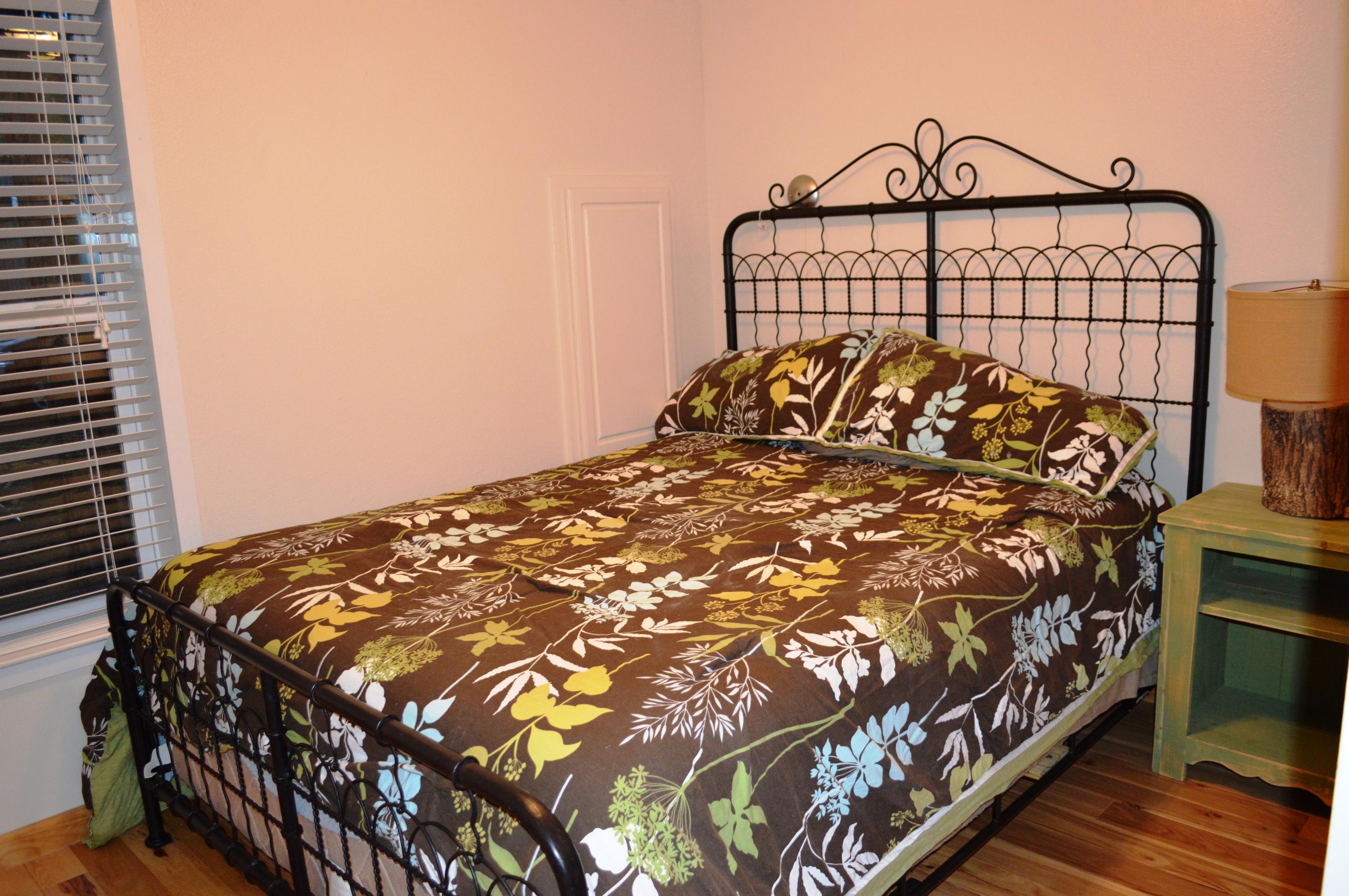 LAUREL HILL - Residential Lease