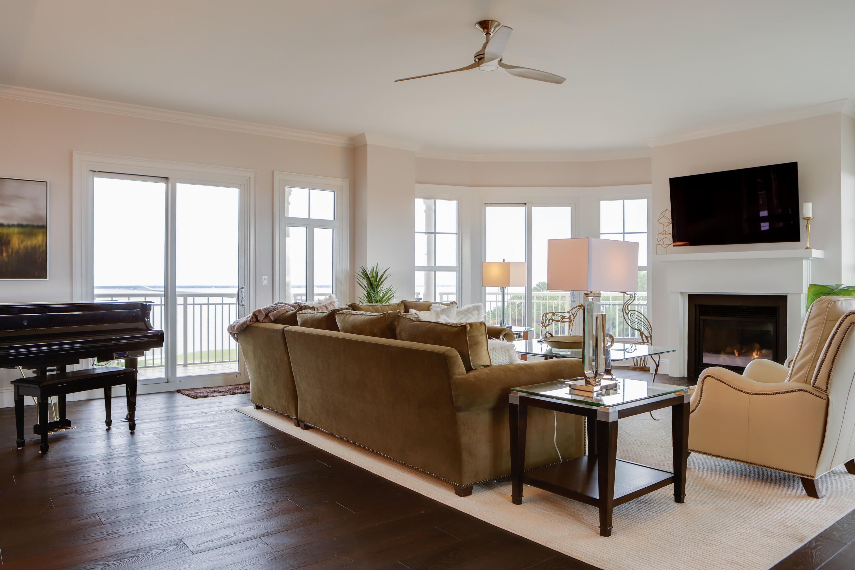 ONE WATER PLACE AT KELLY PLANTATION - Residential